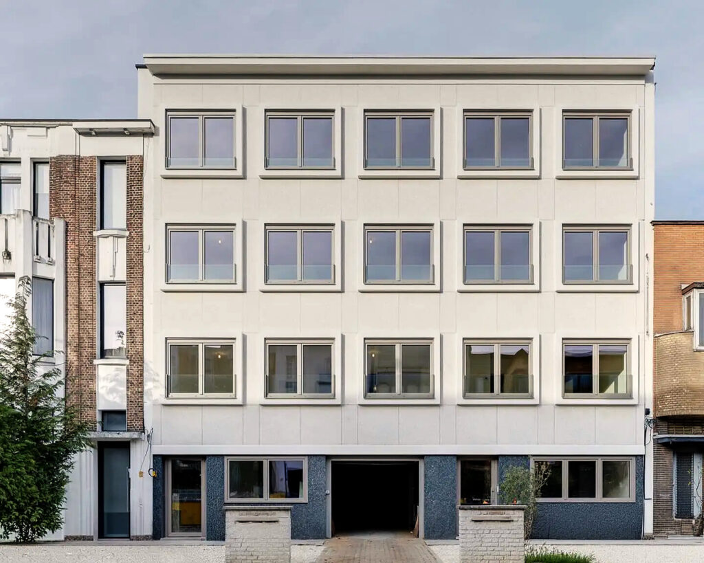 Appartementsgebouw in Borgerhout met nieuwe ramen